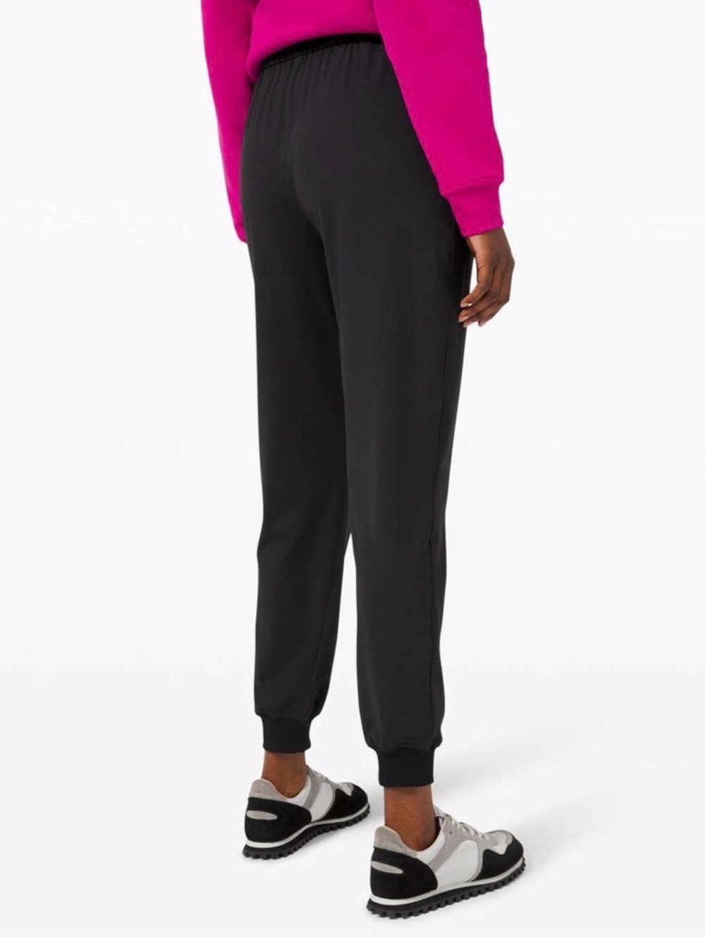 Lululemon Keep Moving Jogger
Black size 4